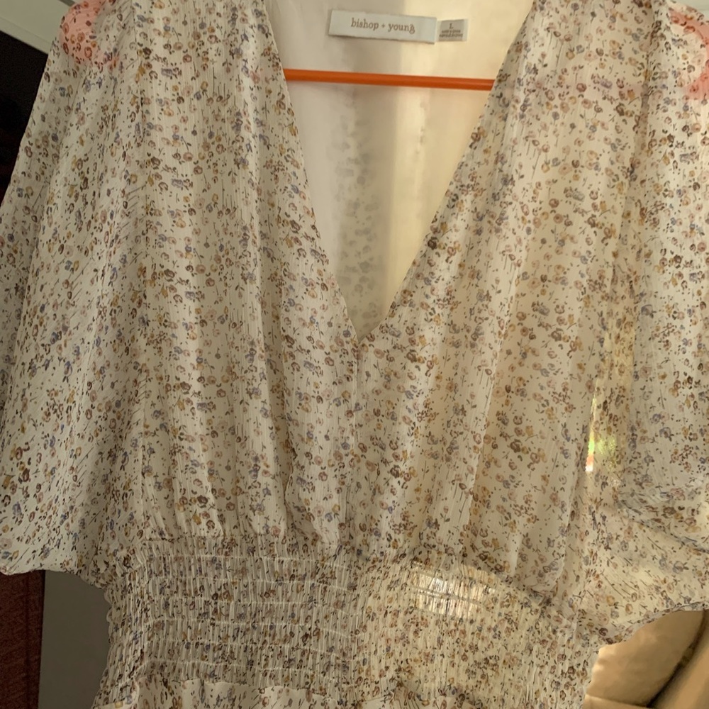 Flowy boutique dress never worn